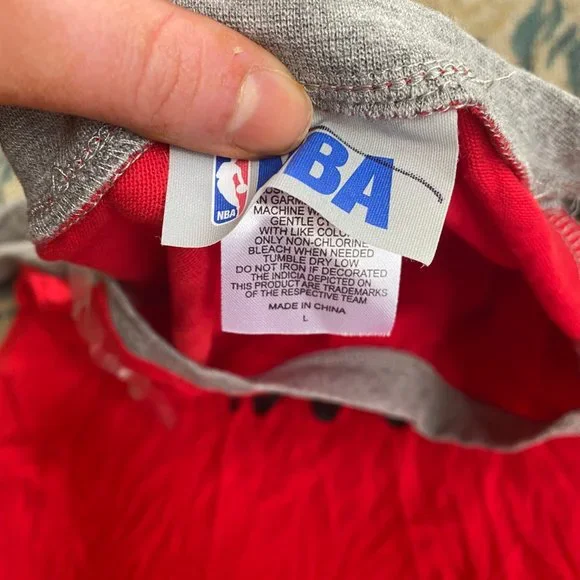 Chicago Bulls NBA Women’s Raglan Pullover Fleece S - Picture 5 of 7